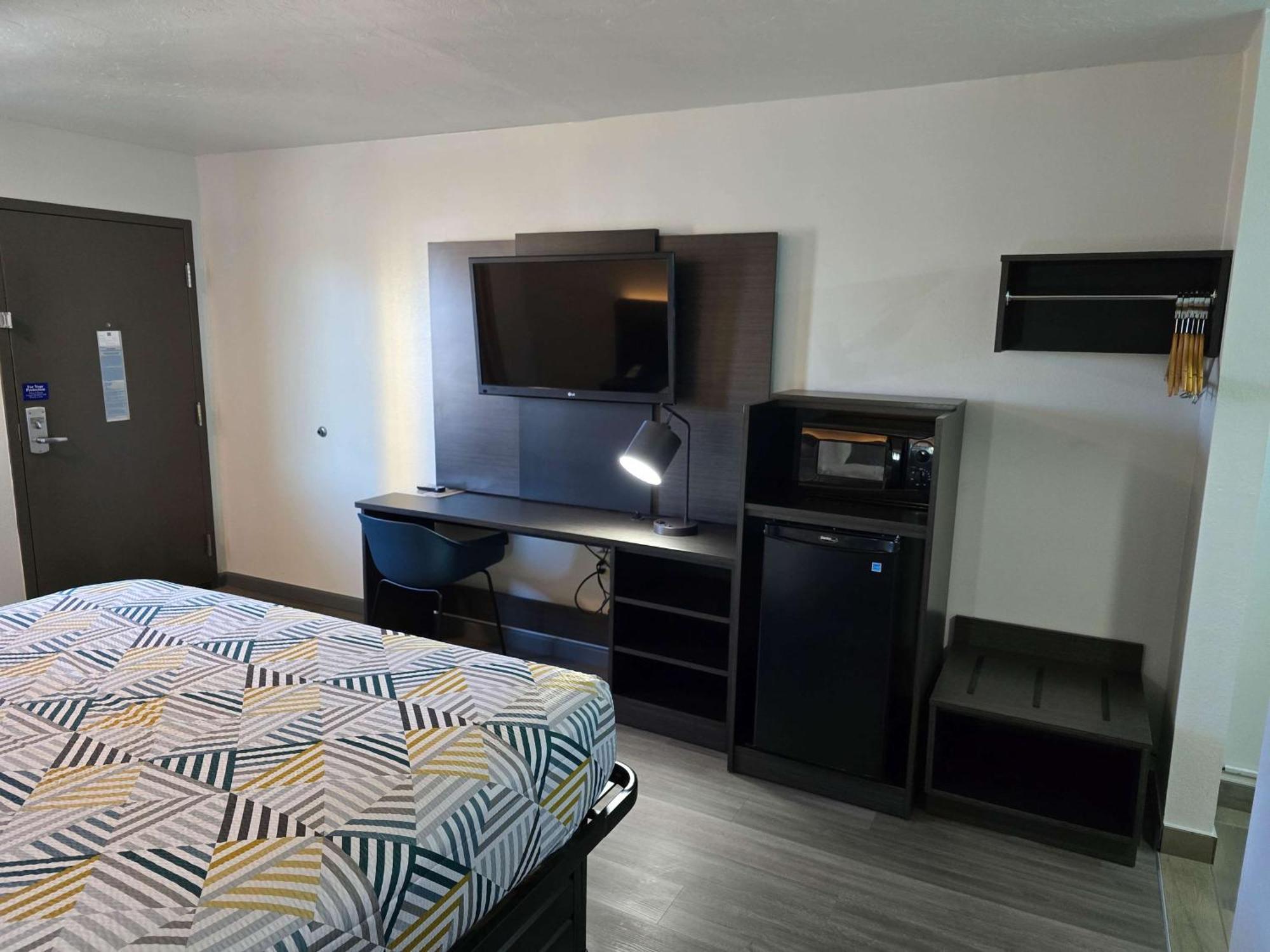 Motel 6 Oklahoma City Ok Frontier City ادمون المظهر الخارجي الصورة