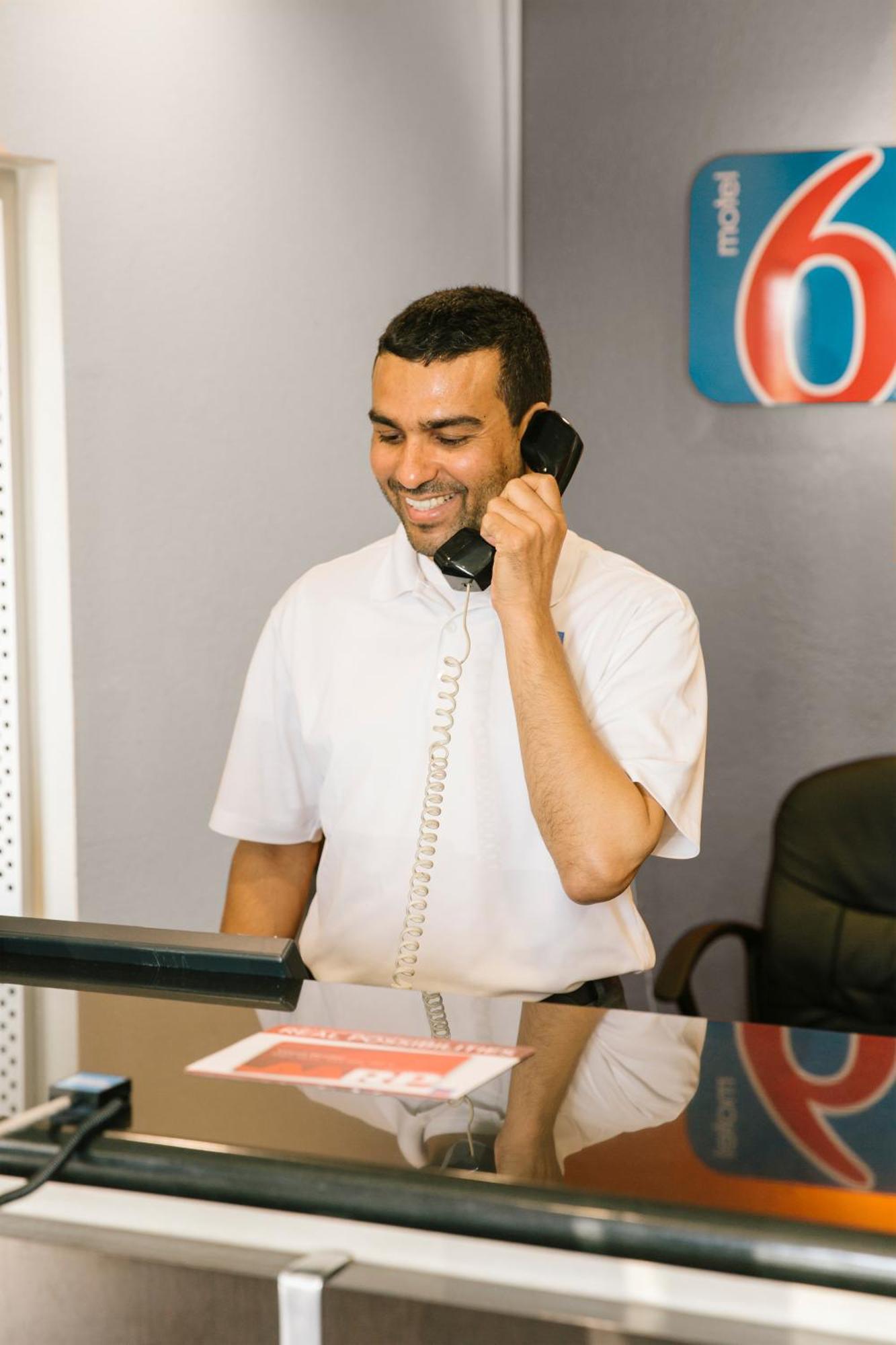 Motel 6 Oklahoma City Ok Frontier City ادمون المظهر الخارجي الصورة