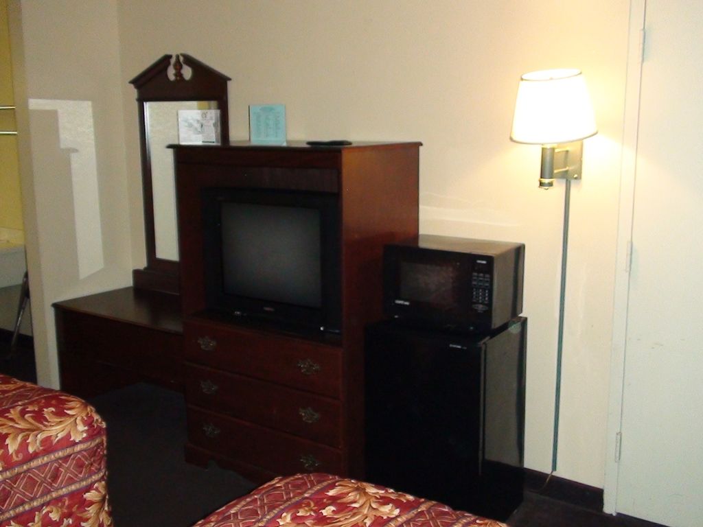 Motel 6 Oklahoma City Ok Frontier City ادمون الغرفة الصورة